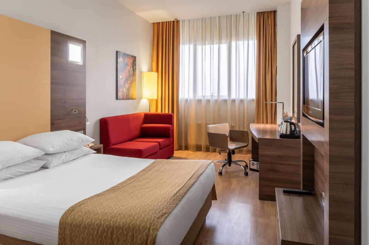 Ramada Encore Kiev Extérieur photo