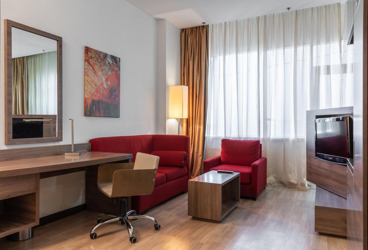 Ramada Encore Kiev Extérieur photo